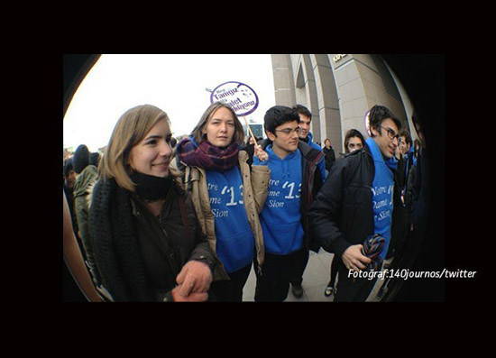 Pınar Selek'e adliye önünde destek