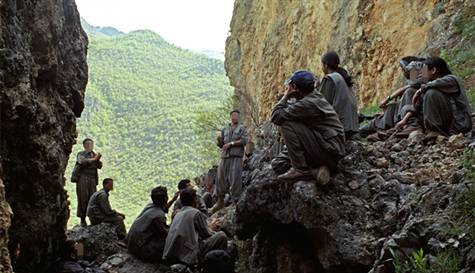 100 kişiden oluşan ilk PKK'lı grup sınır dışına çekildi