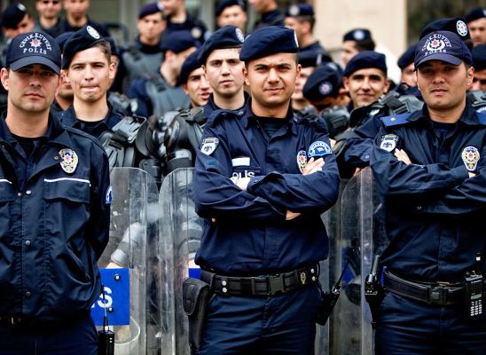 Emniyetten azınlık açılımı: Gayrimüslimleri polis olmaya davet ediyoruz