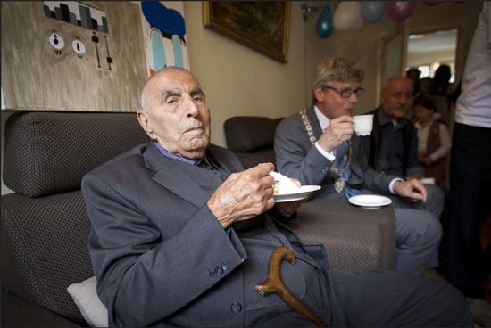 Hollanda'nın en yaşlı erkeği Diyarbakırlı Mirzoyan