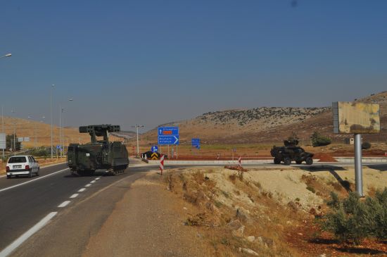 Suriye askerleri, Türkiye’ye girdi