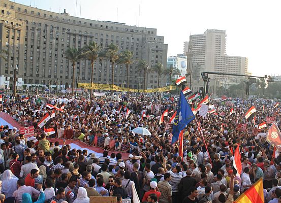 Mısır'da halk yine Tahrir Meydanı'nda