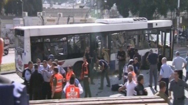 Tel Aviv'de otobüse bombalı saldırı ateşkesi zora soktu  
