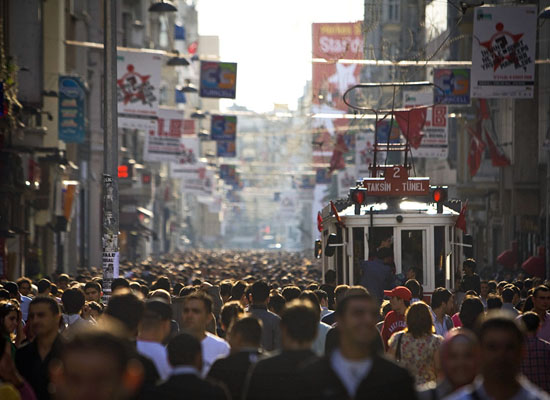 Türkiye'de gençler hem mutsuz hem öfkeli